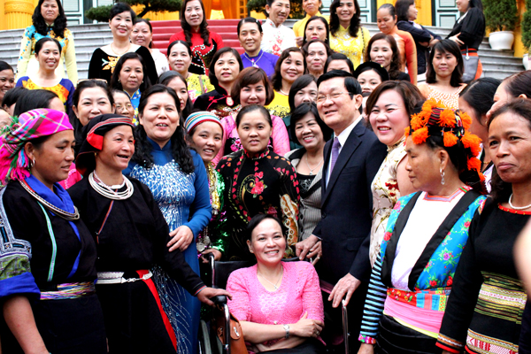 เวียดนามยังคงให้ความสนใจและมีนโยบายให้การช่วยเหลือสตรีพัฒนาเศรษฐกิจ